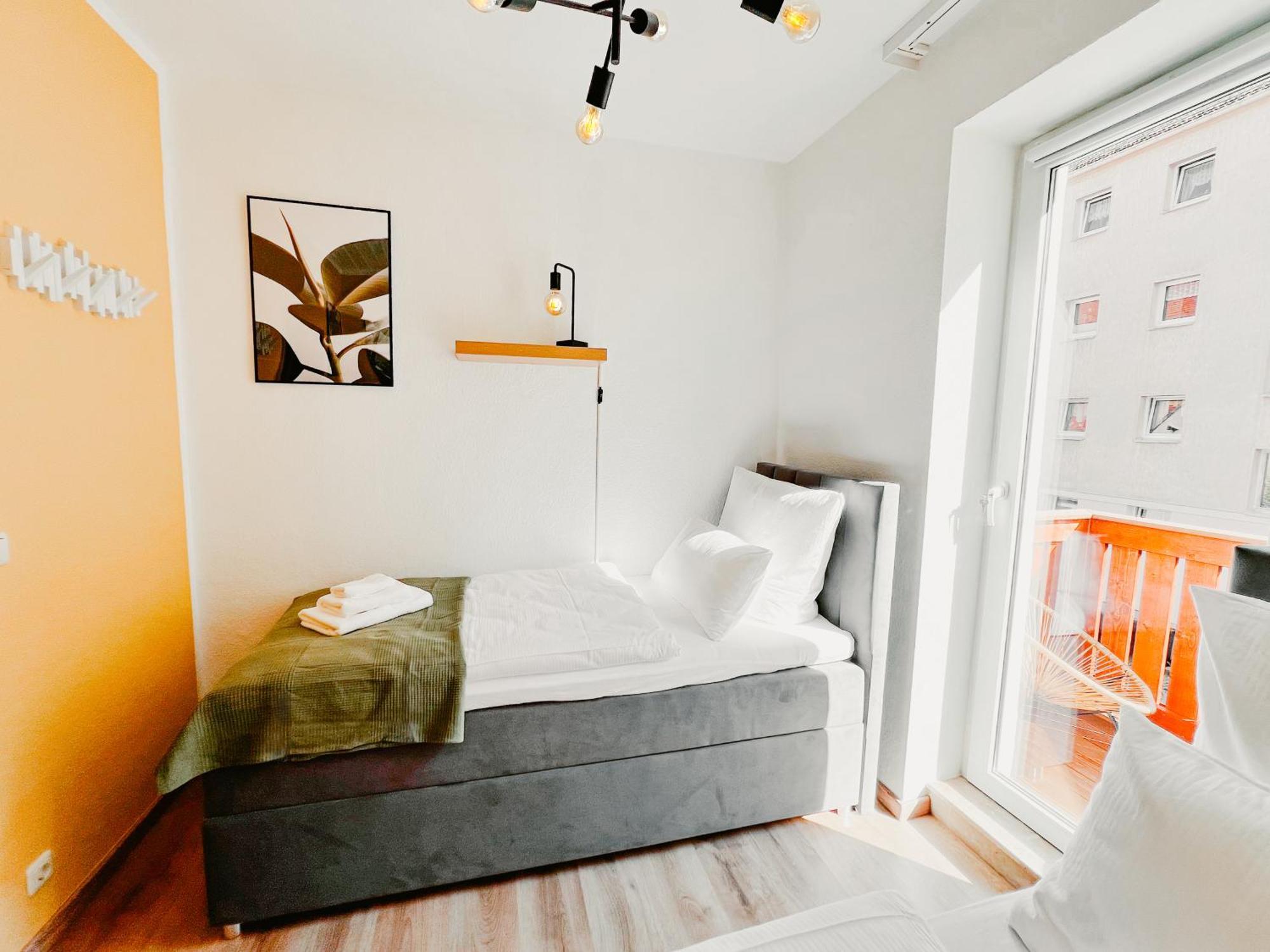 Modernes Mit Balkon Und Stellplatz Apartment *