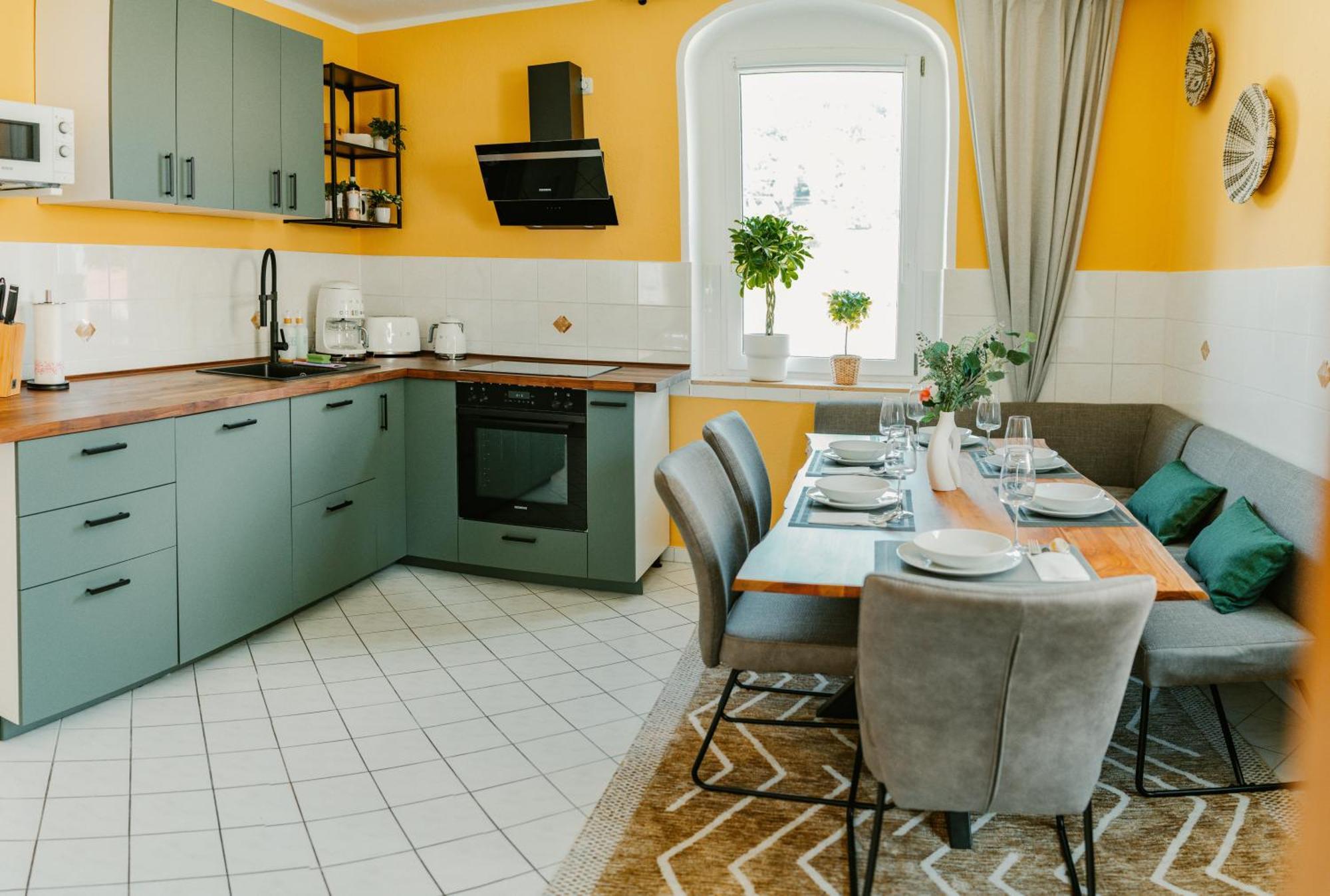 Apartment Modernes Mit Balkon Und Stellplatz *